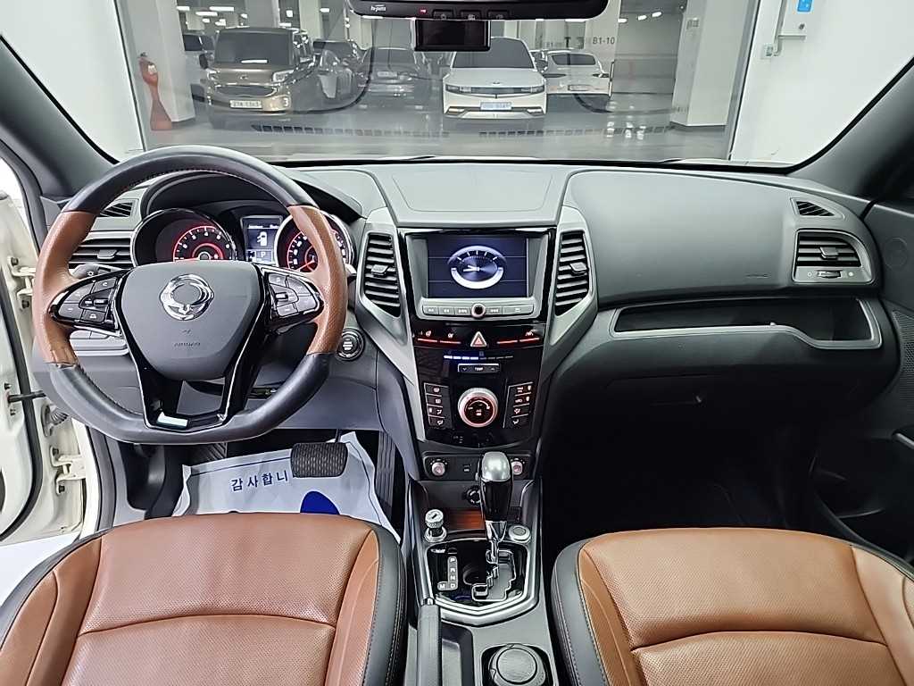 Ssangyong Tivoli - Vista 7