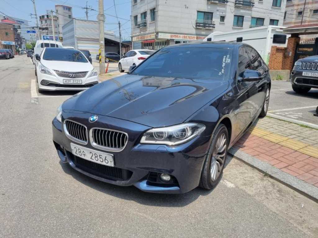 BMW 5 Series 2016 Negro - Importación desde Corea - HF Imports Iquique - Foto 1