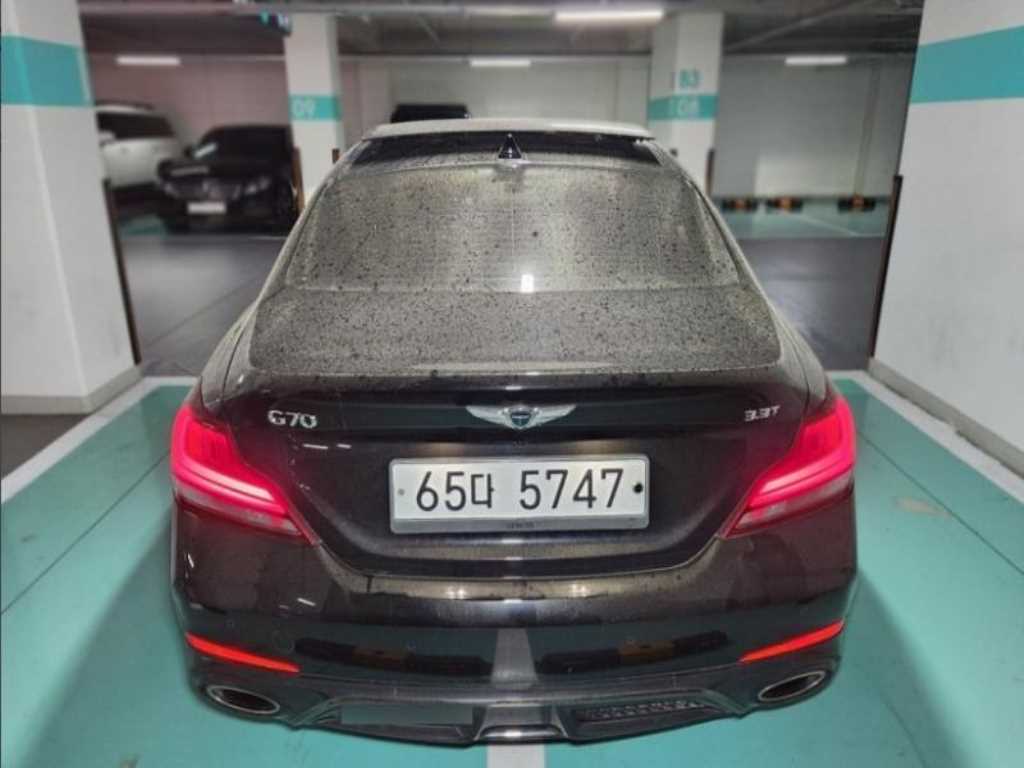 Genesis G70 - Vista 2