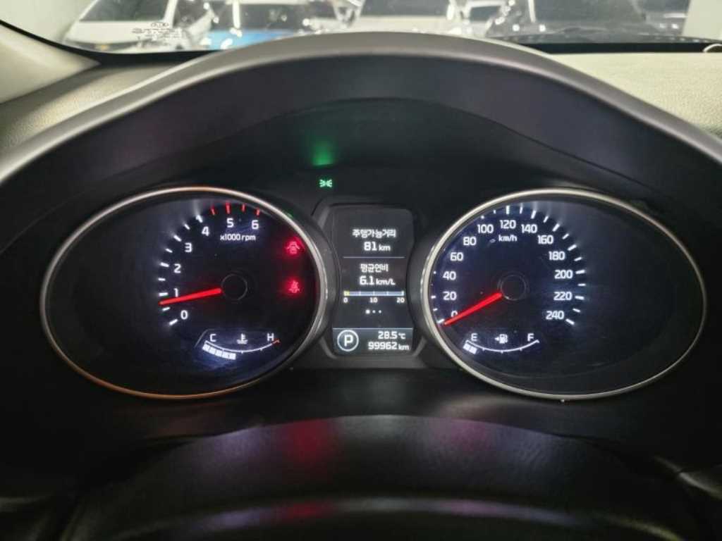 KIA Sportage - Vista 11