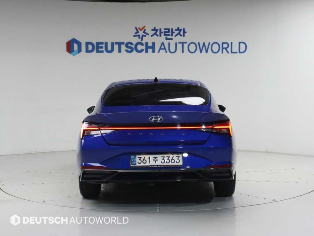 HYUNDAI Avante - Vista 4