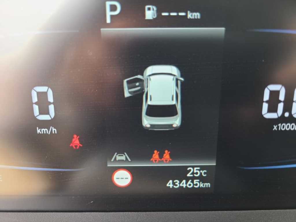 HYUNDAI Casper - Vista 7