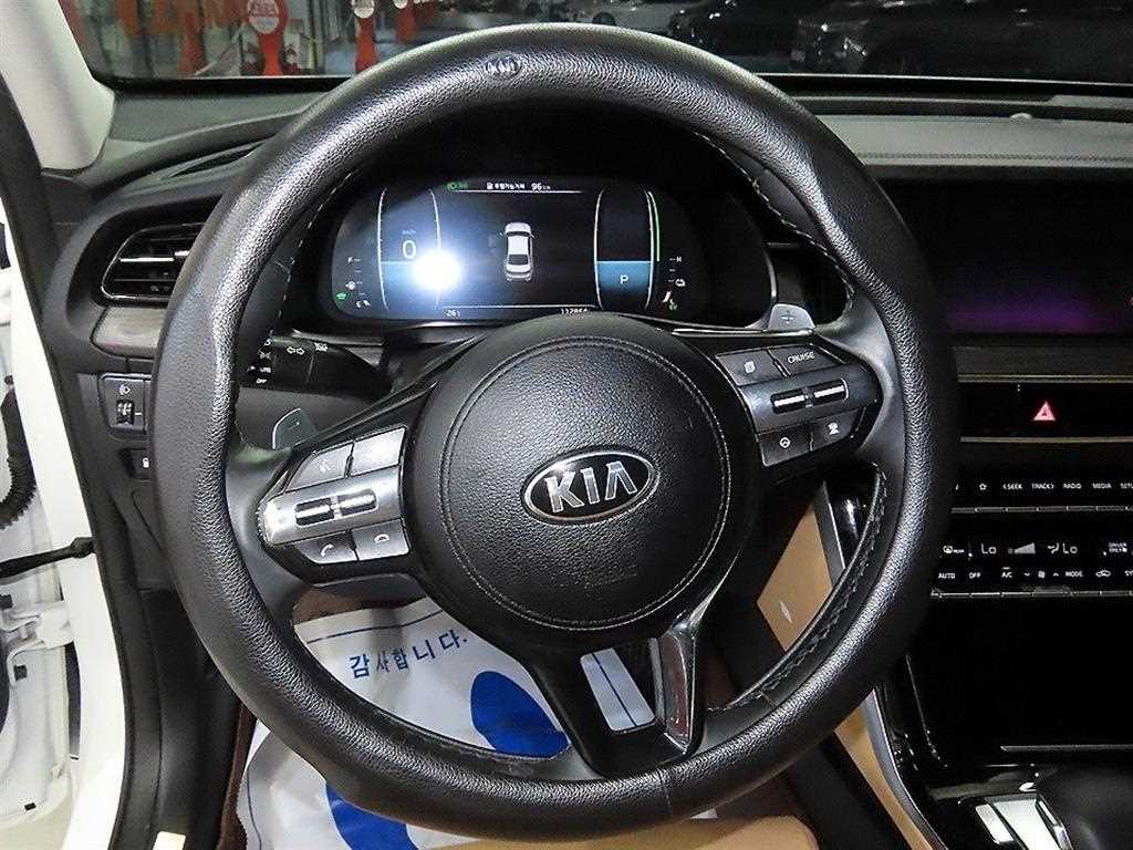 KIA K7 - Vista 8