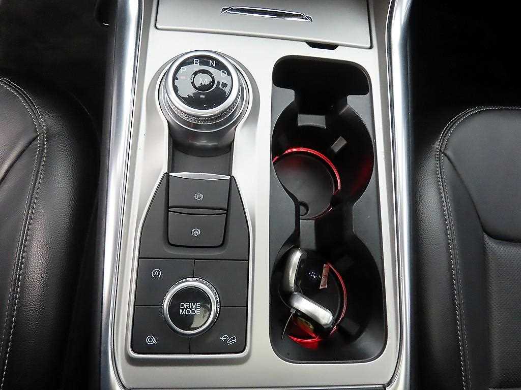 Ford Explorer - Vista 10