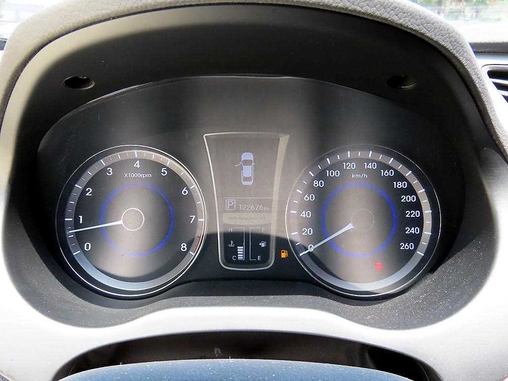 HYUNDAI Grandeur - Vista 9