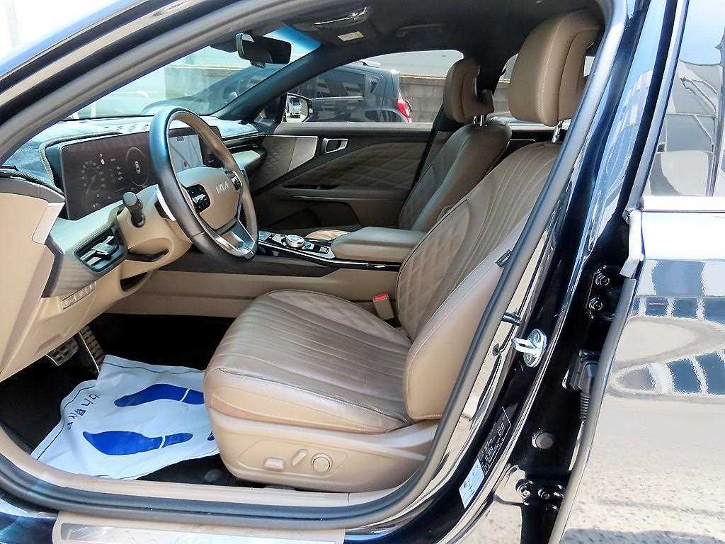 KIA K8 - Vista 5