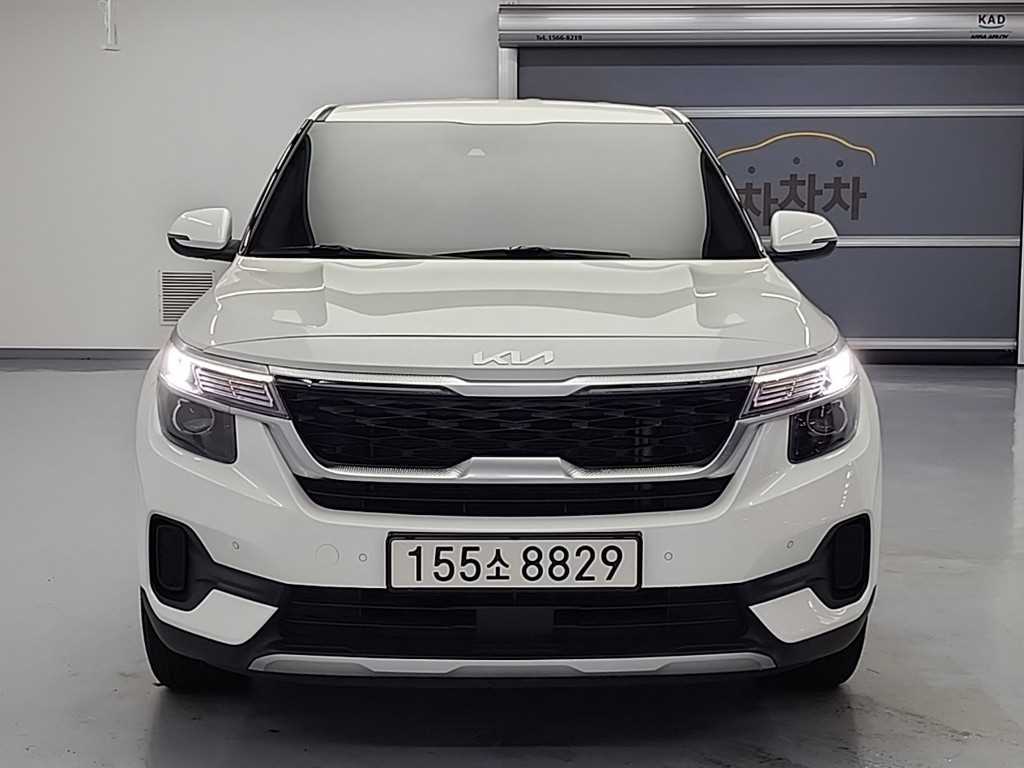 KIA Seltos - Vista 2