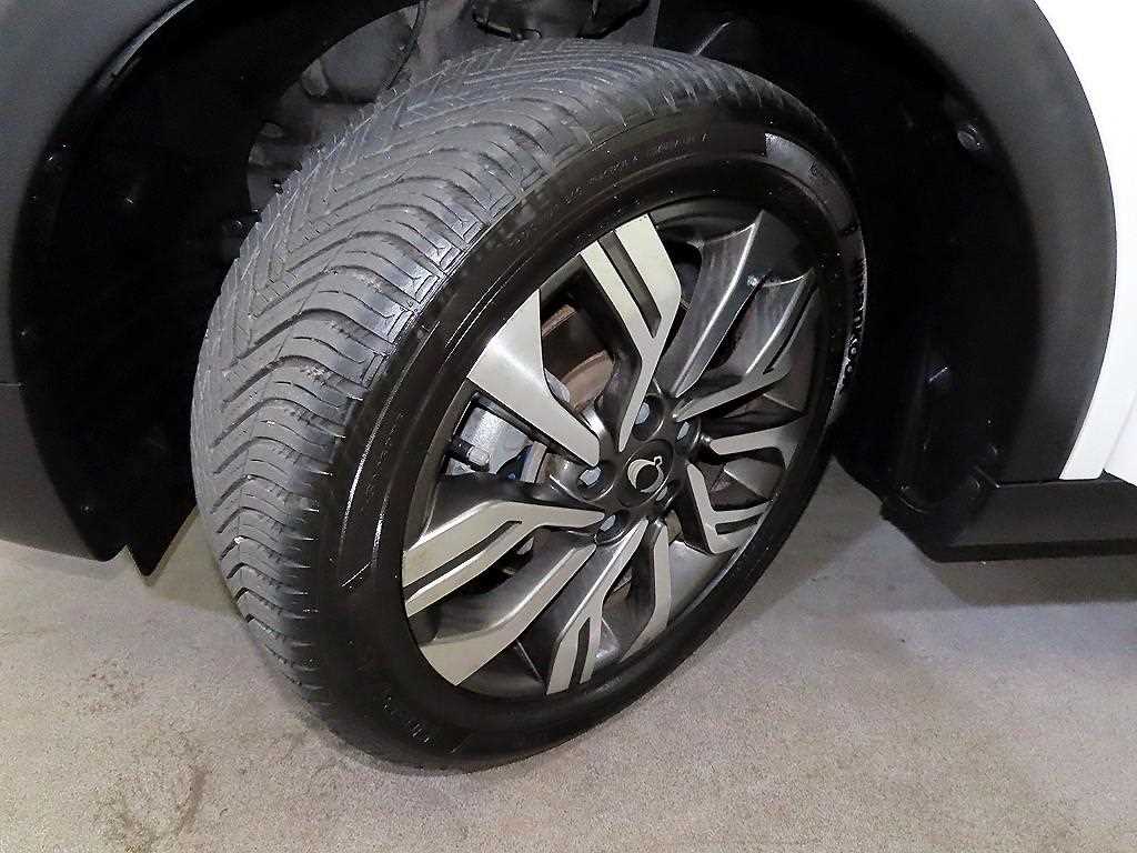 Ssangyong Tivoli 2018 Blanco - Importación desde Corea - HF Imports Iquique - Foto 19