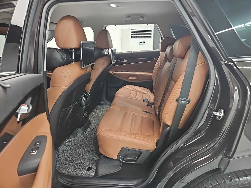 KIA Sorento - Vista 12
