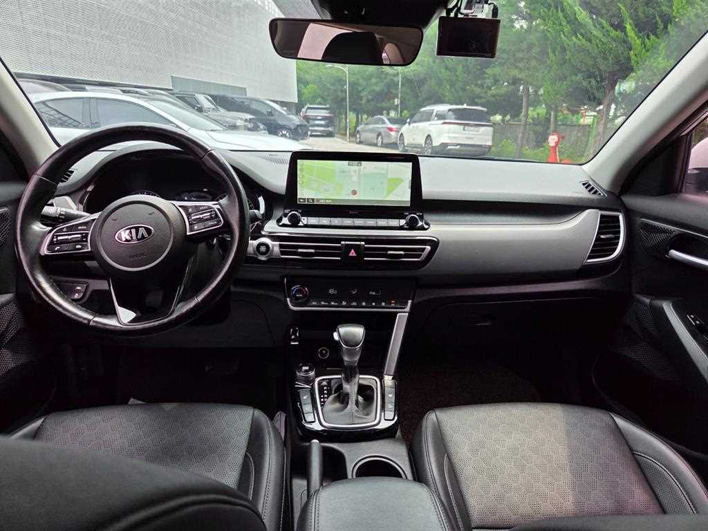 KIA Seltos - Vista 7
