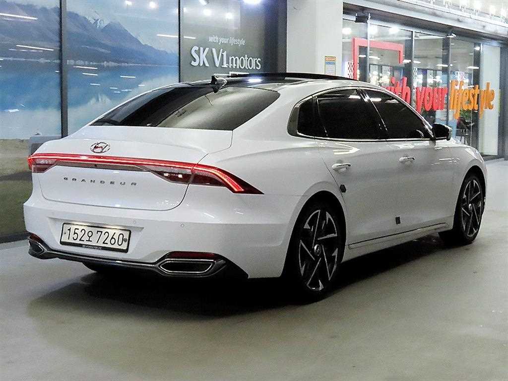 HYUNDAI Grandeur - Vista 4