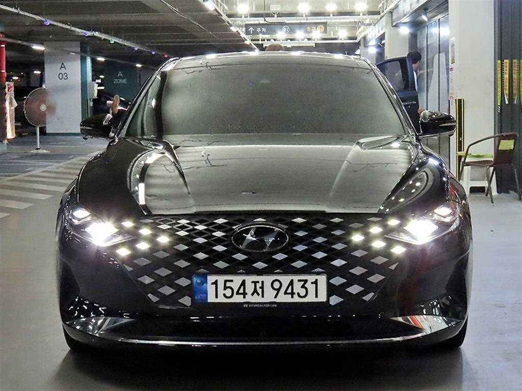 HYUNDAI Grandeur - Vista 2