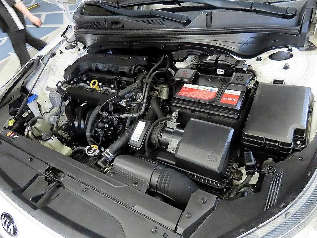 KIA K3 2019 Blanco - Importación desde Corea - HF Imports Iquique - Foto 18
