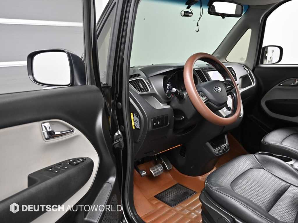 KIA Ray - Vista 10