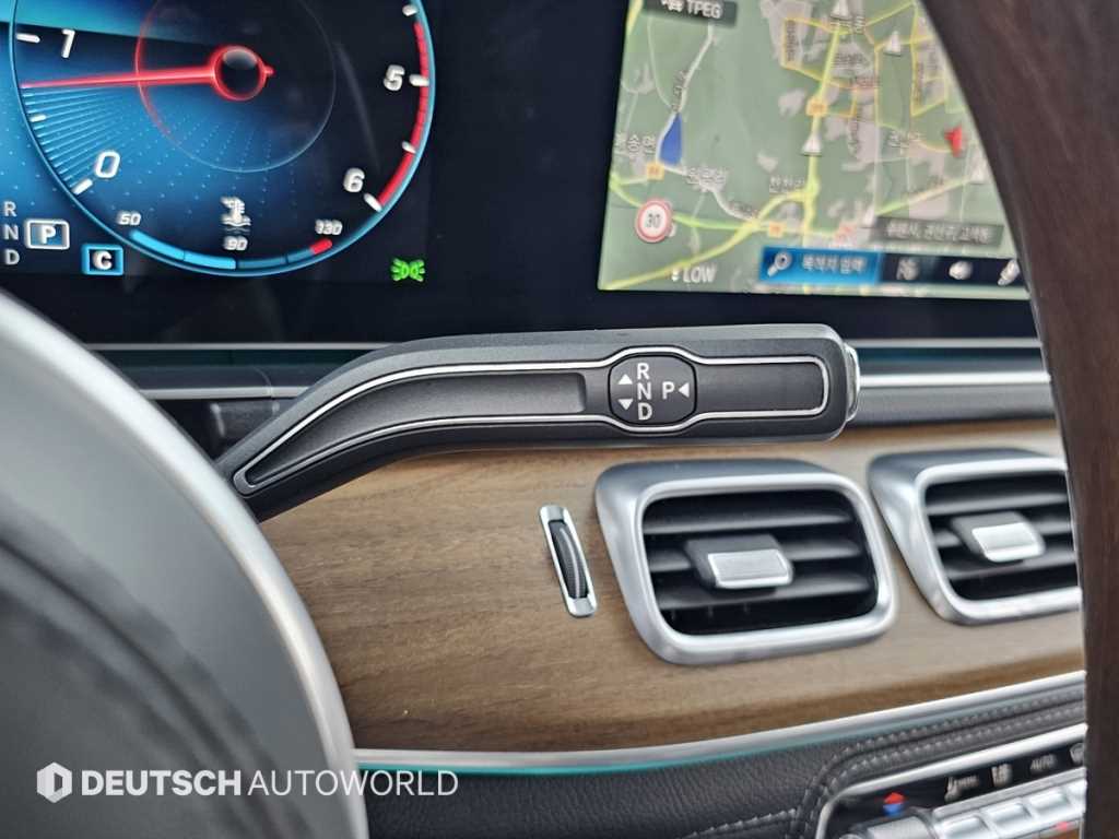 Mercedes Benz GLS Class - Vista 9