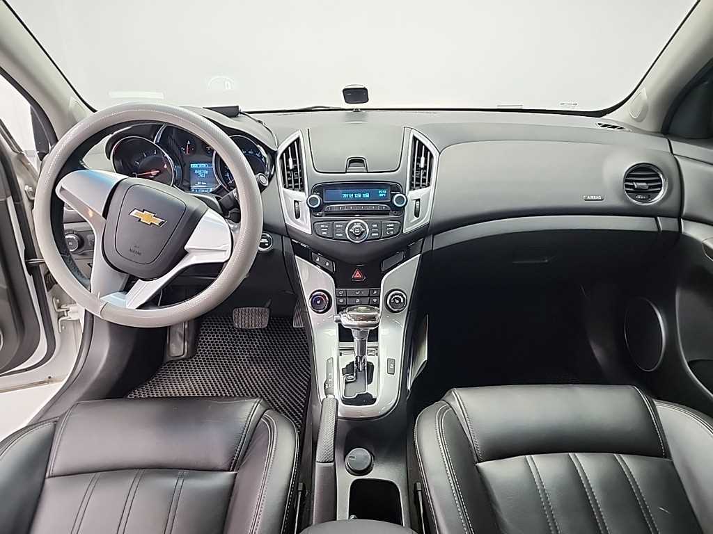 Chevrolet Cruise - Vista 7