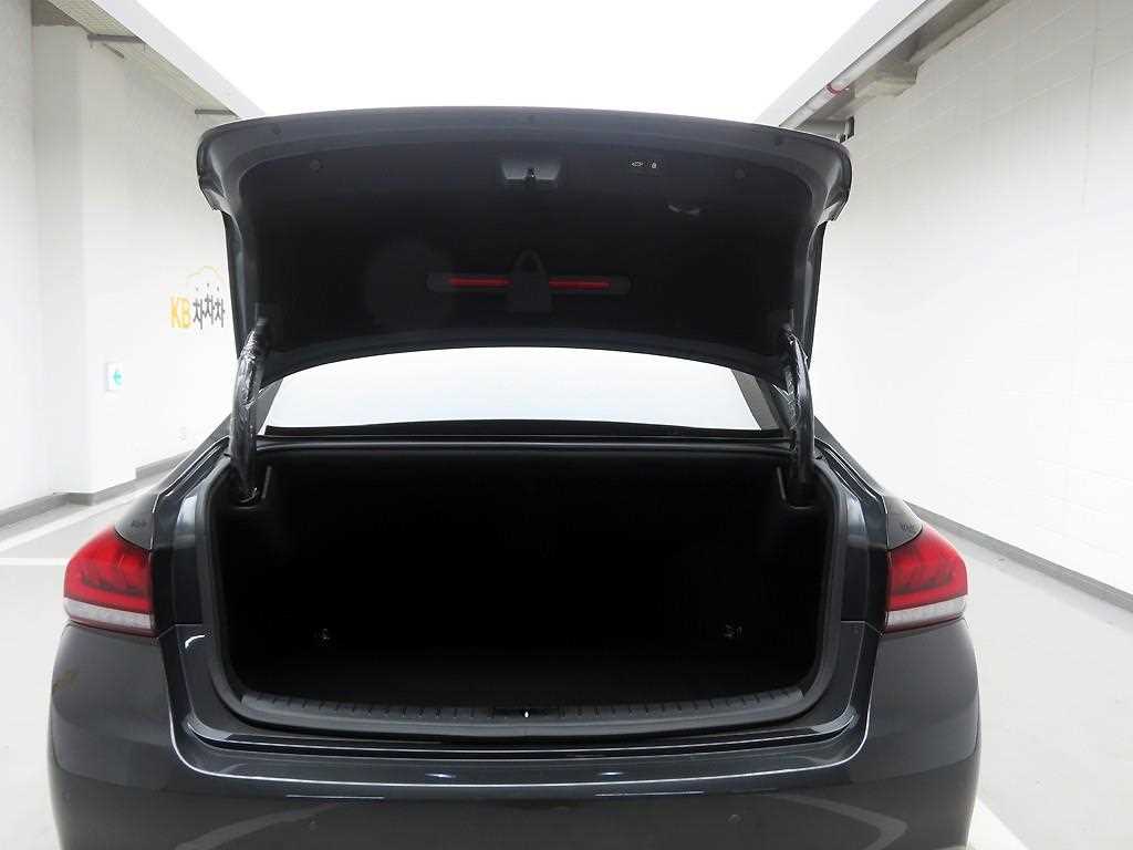 Genesis G80 - Vista 5
