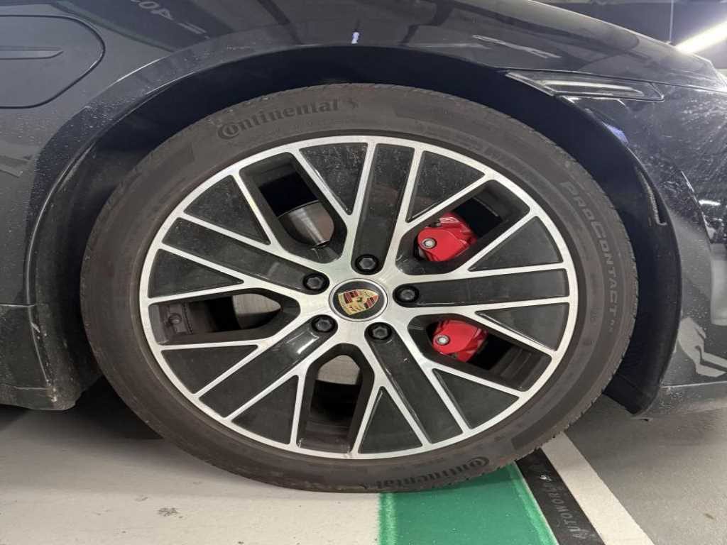 Porsche Taycan - Vista 7