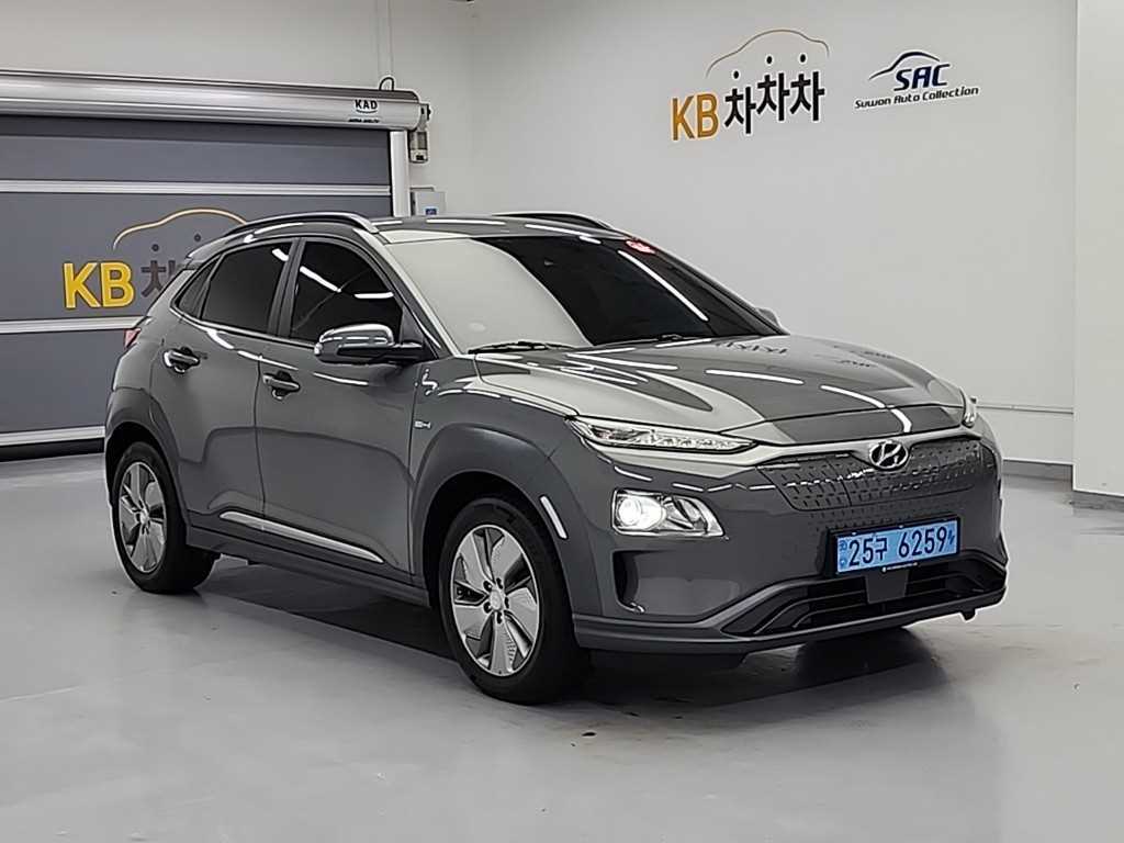 HYUNDAI Kona - Vista 4