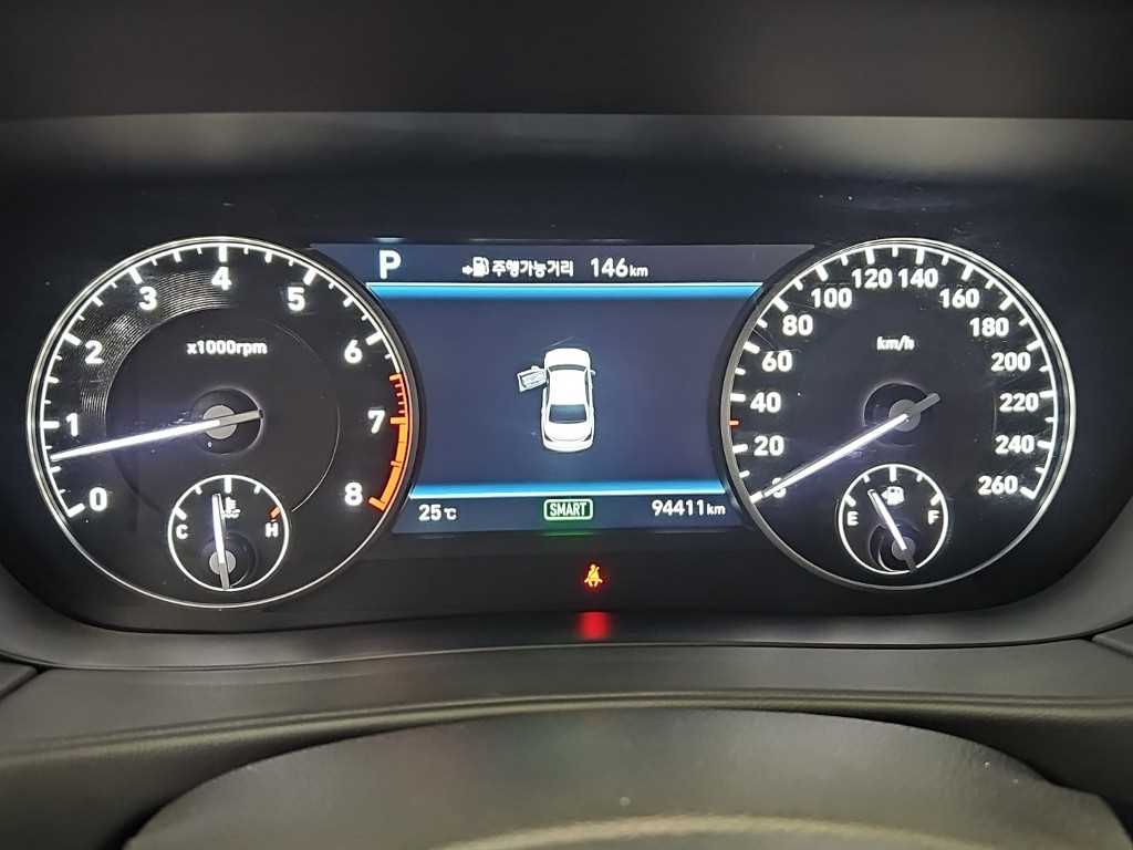 Genesis EQ900 - Vista 6