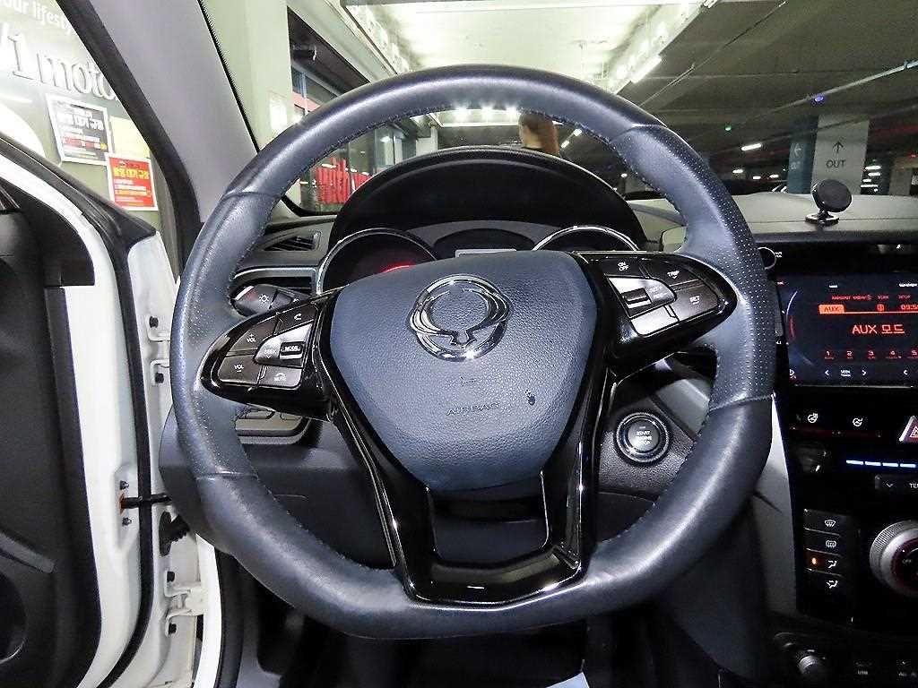Ssangyong Tivoli - Vista 8