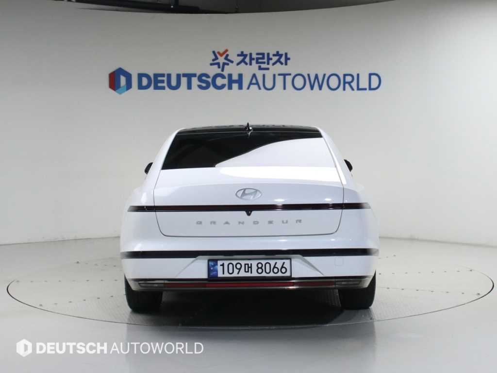 HYUNDAI Grandeur - Vista 4
