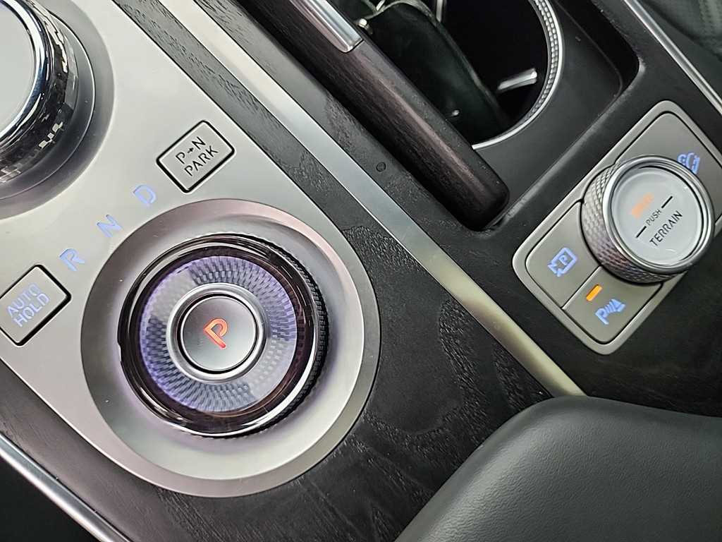 Genesis GV80 - Vista 9