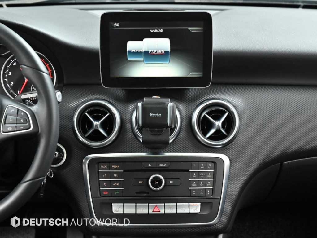 Mercedes Benz A Class 2017 Plateado - Importación desde Corea - HF Imports Iquique - Foto 14