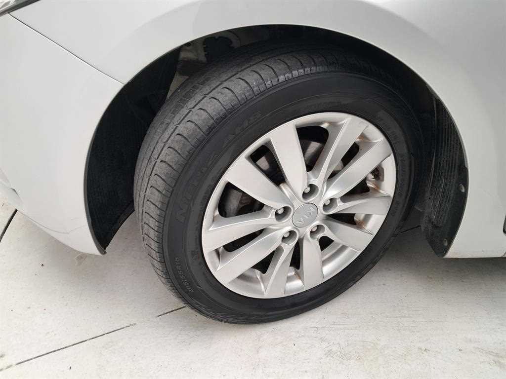 KIA K3 2015 Gris - Importación desde Corea - HF Imports Iquique - Foto 19