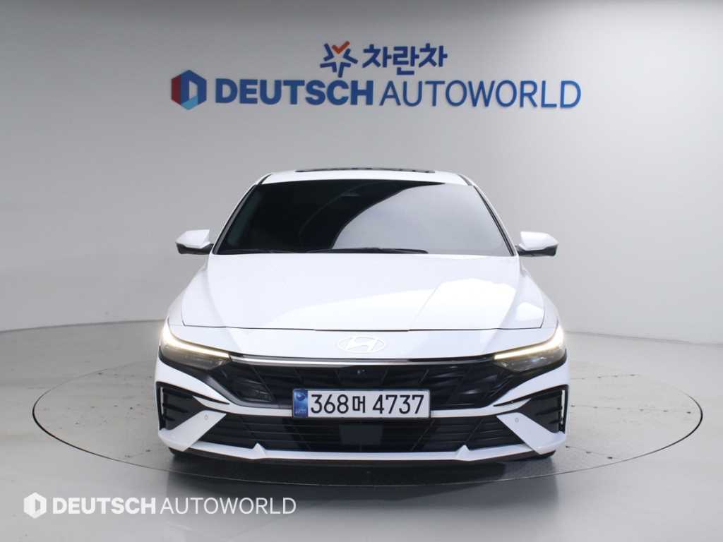 HYUNDAI Avante - Vista 3