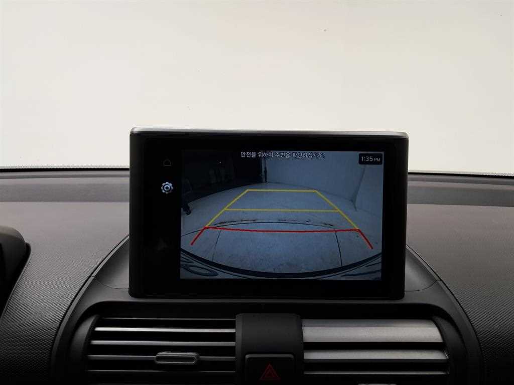HYUNDAI Casper - Vista 10
