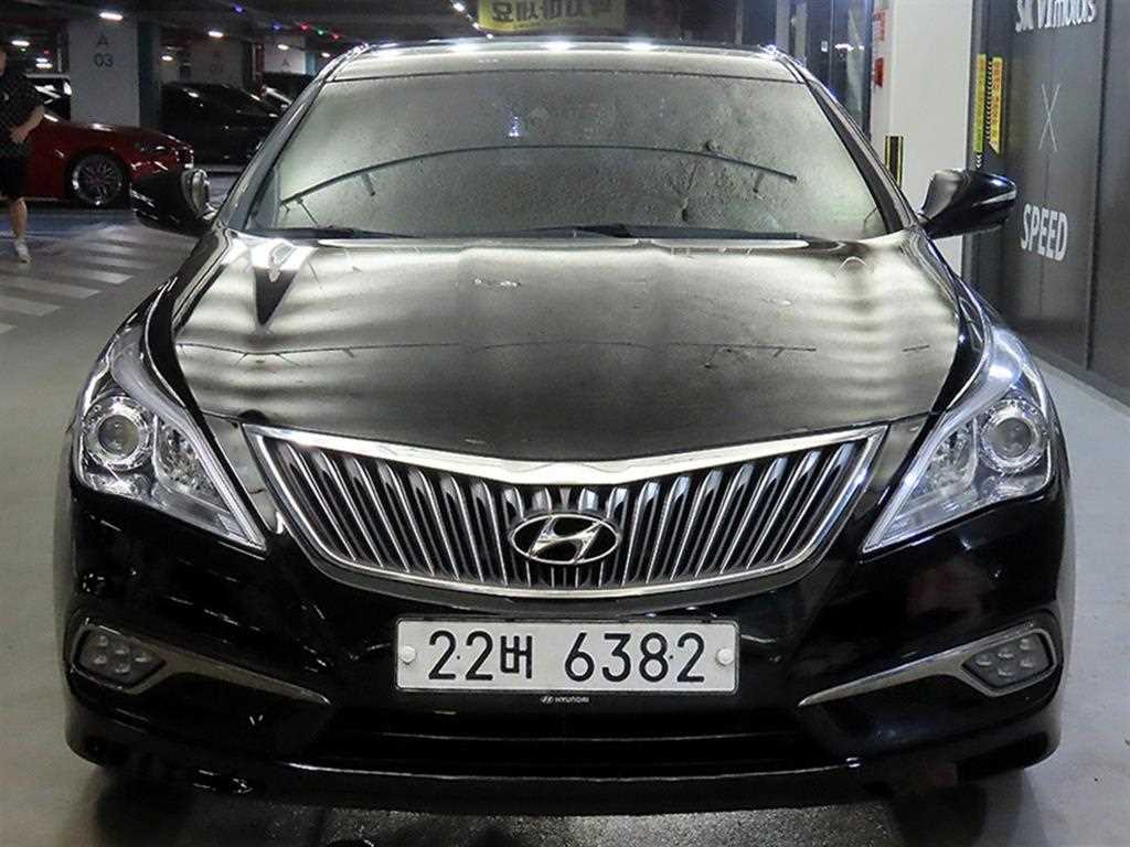 HYUNDAI Grandeur - Vista 2