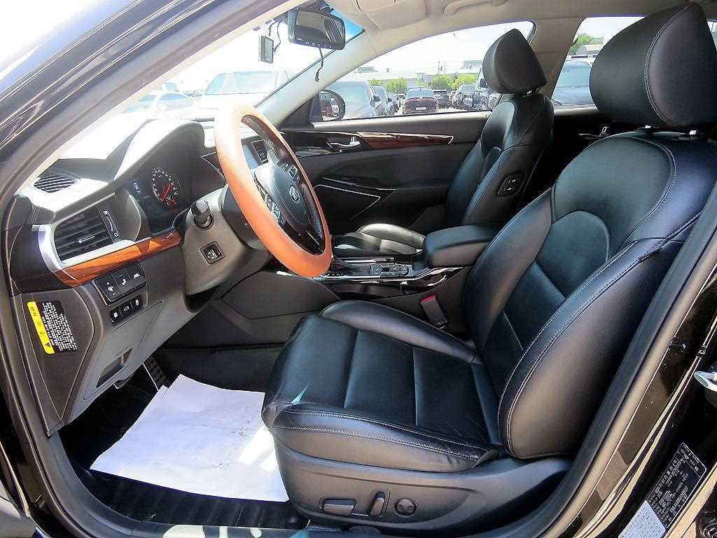 KIA K7 - Vista 6