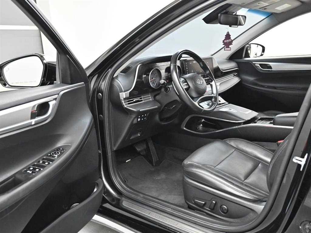 HYUNDAI Grandeur - Vista 11