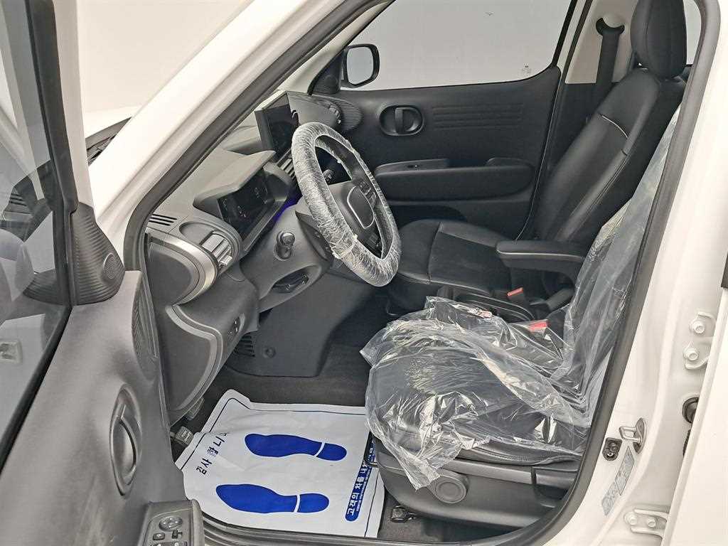 HYUNDAI Casper - Vista 11