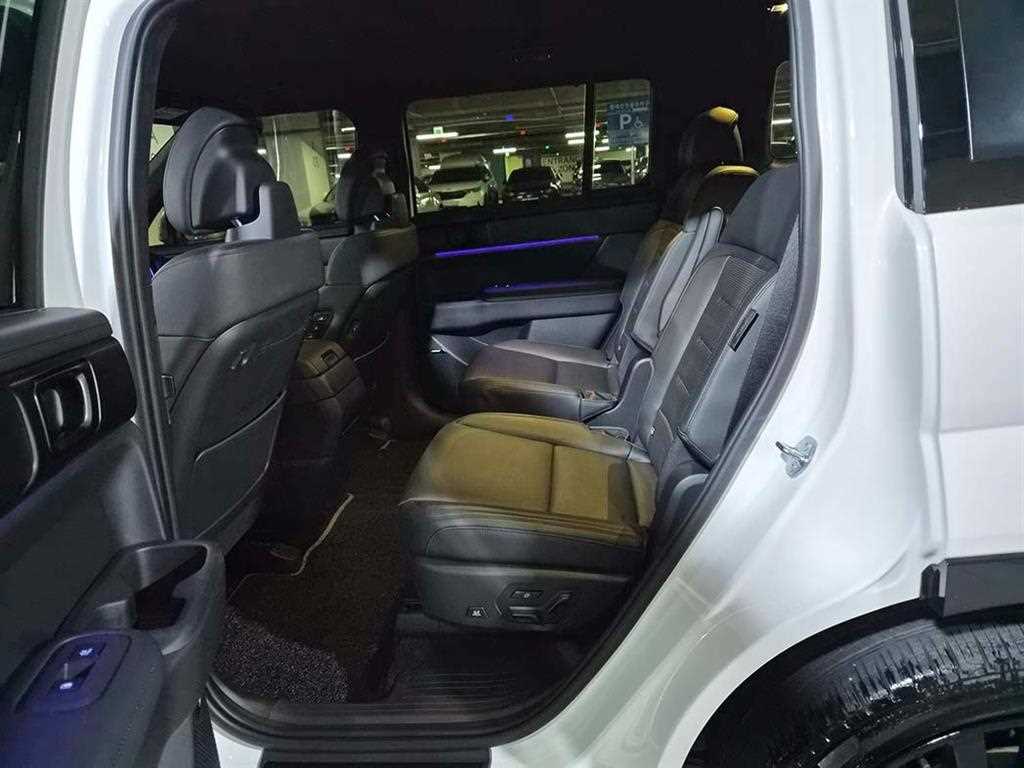 HYUNDAI Santa Fe - Vista 7