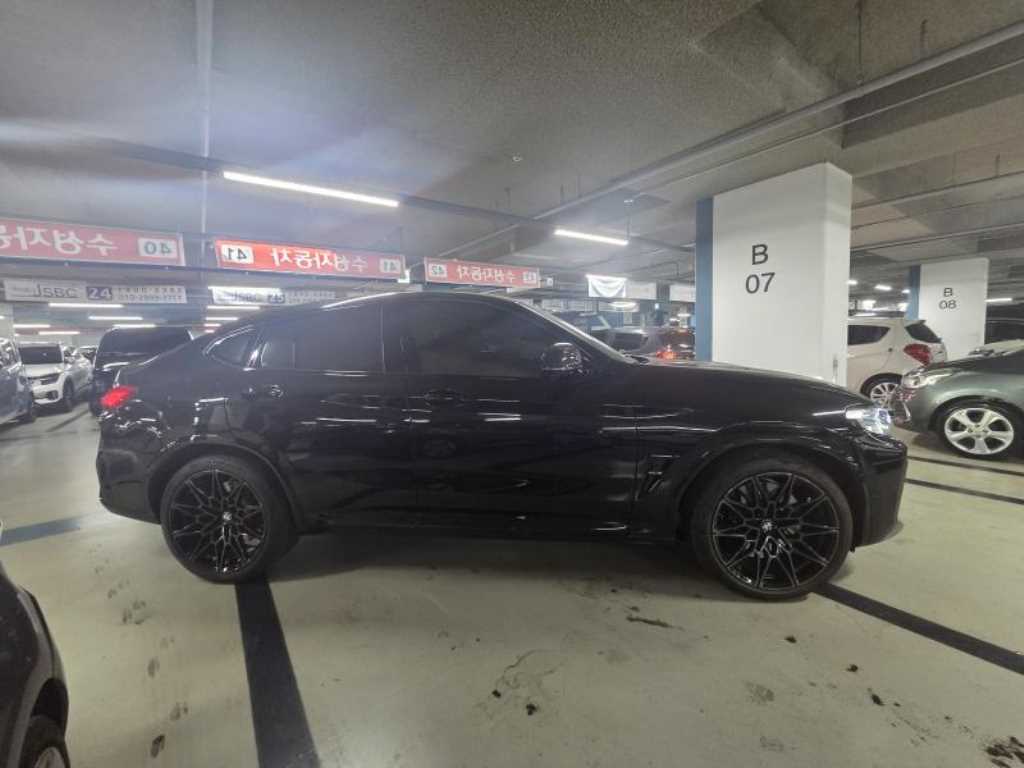 BMW X4M - Vista 3