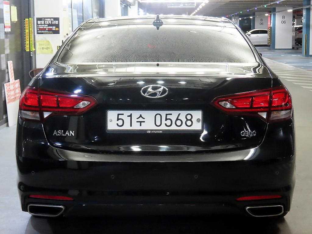 HYUNDAI Aslan - Vista 5