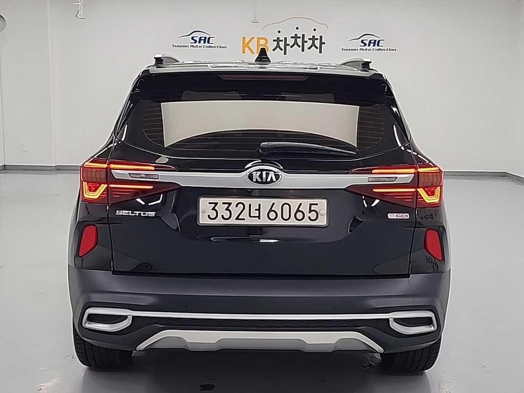 KIA Seltos - Vista 3