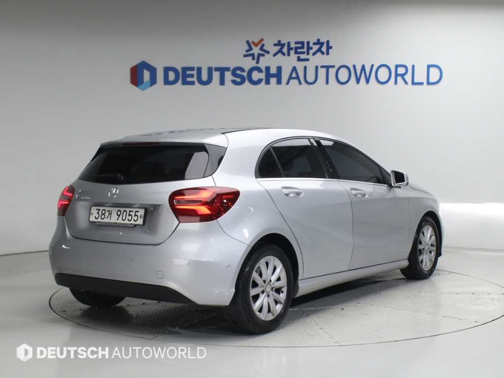 Mercedes Benz A Class - Vista 2