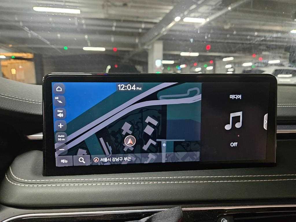 Genesis G70 2023 Blanco - Importación desde Corea - HF Imports Iquique - Foto 16