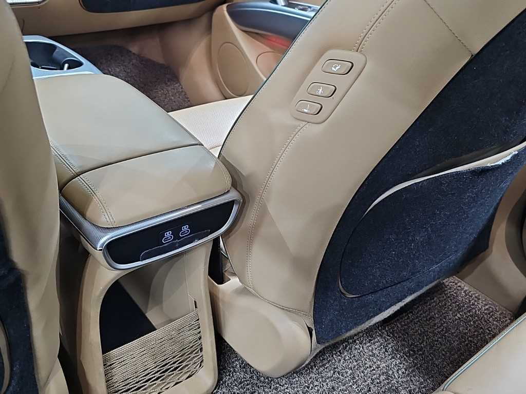 Genesis GV60 2022 Blanco - Importación desde Corea - HF Imports Iquique - Foto 14