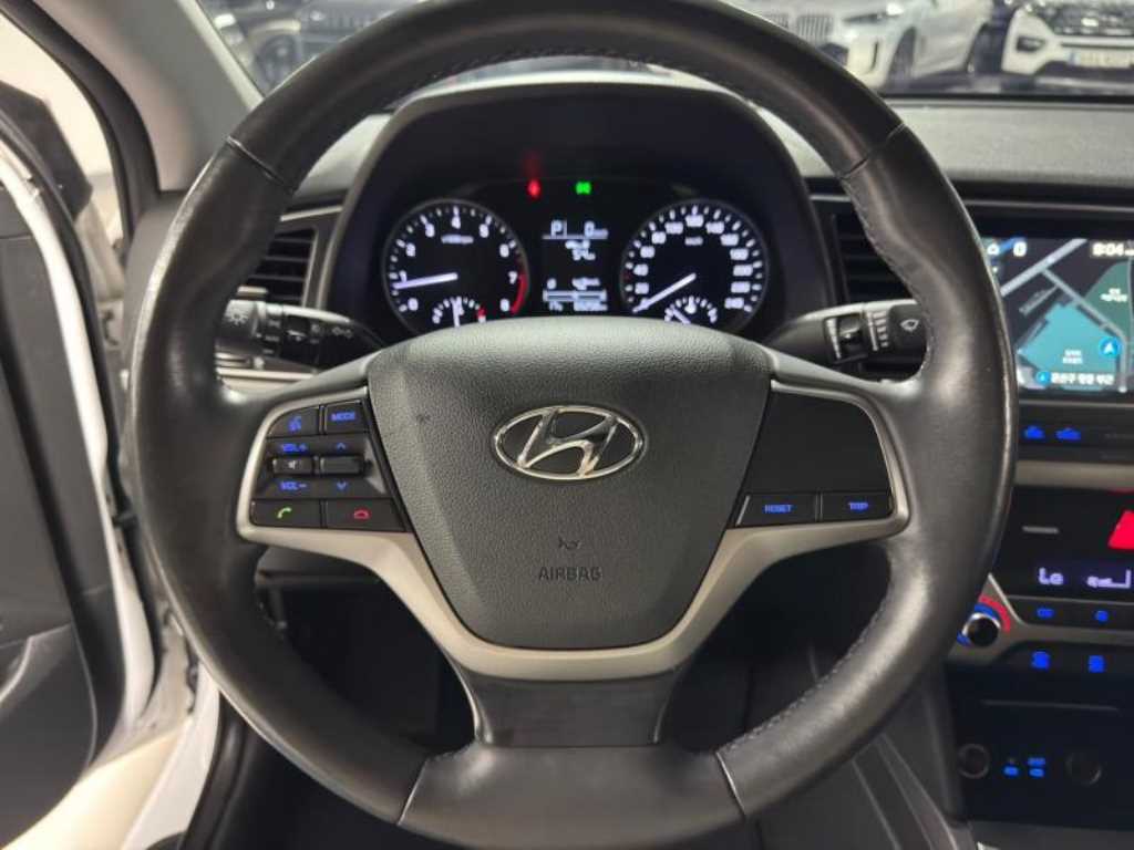 HYUNDAI Avante 2018 - Importación desde Corea - HF Imports Iquique - Foto 13