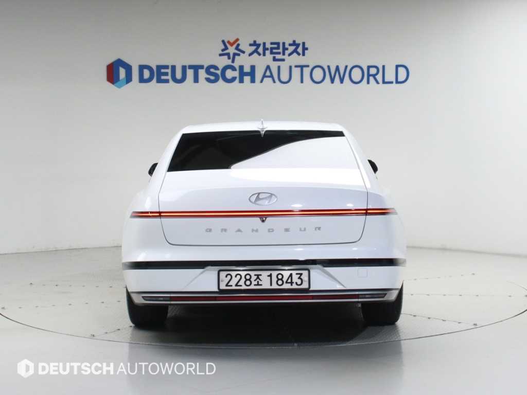 HYUNDAI Grandeur - Vista 4