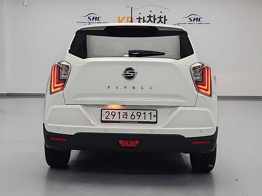 Ssangyong Tivoli - Vista 3