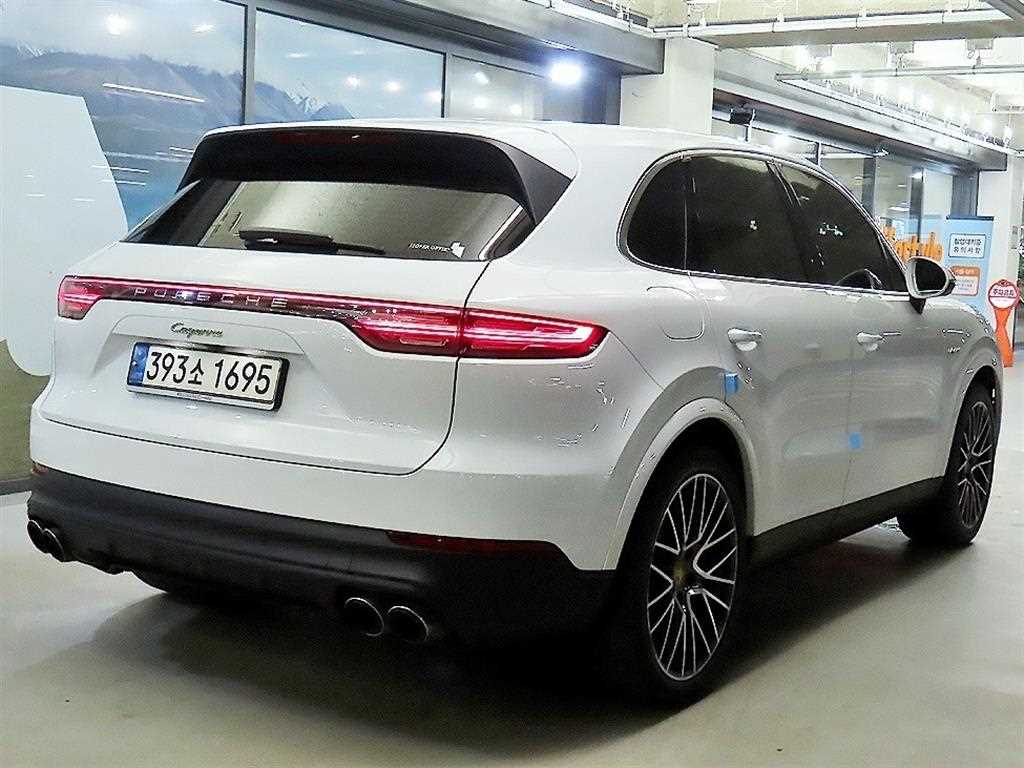 Porsche Cayenne - Vista 4