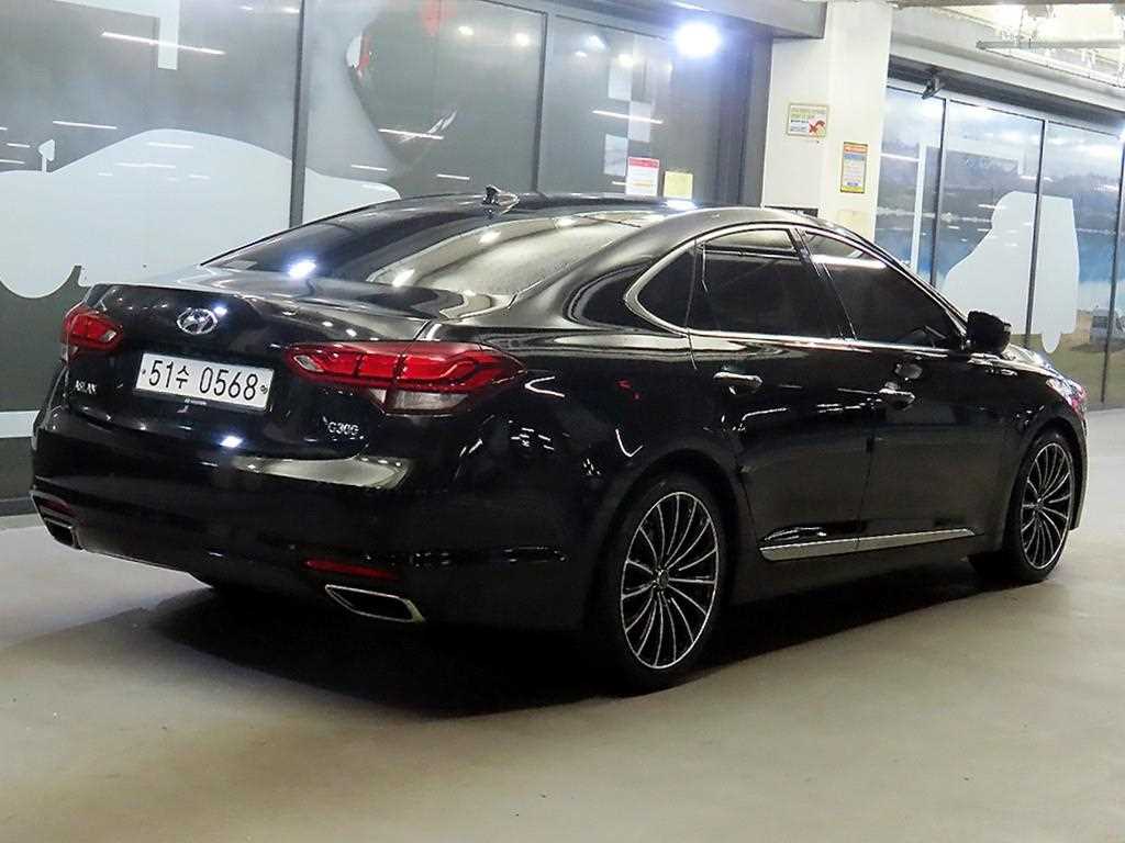 HYUNDAI Aslan - Vista 4