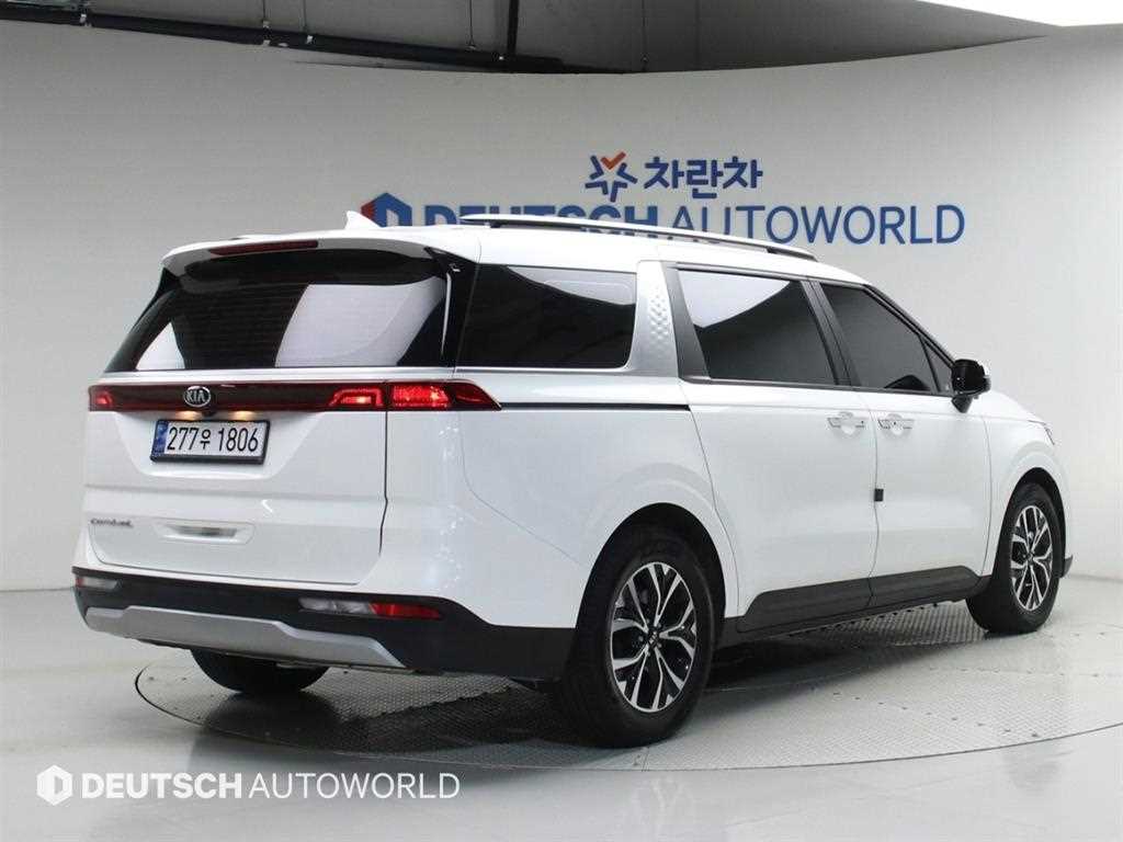 KIA Carnival - Vista 2