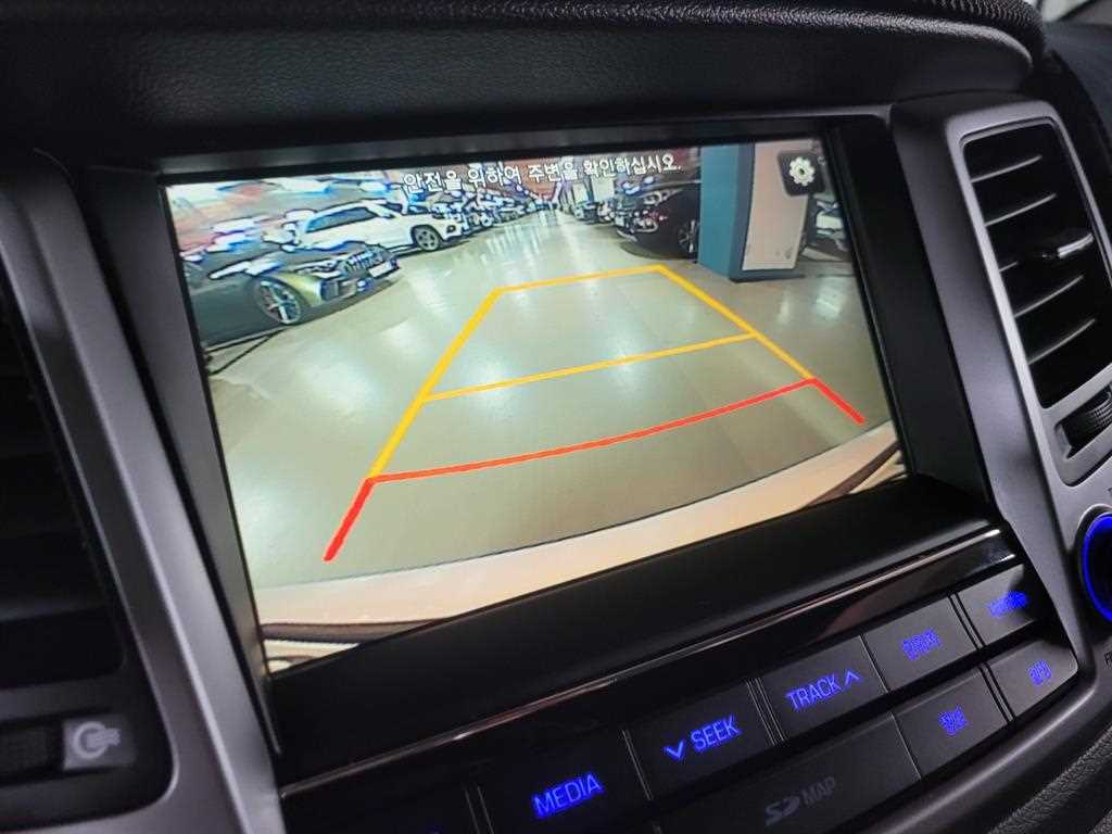 HYUNDAI Tucson - Vista 10