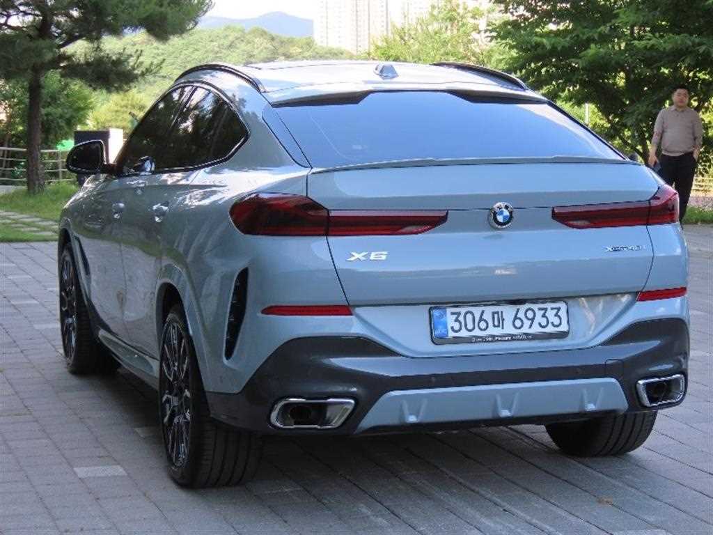 BMW X6 - Vista 4